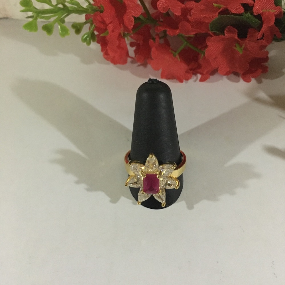 14 KT GOLD FILLED RING SIZE 9